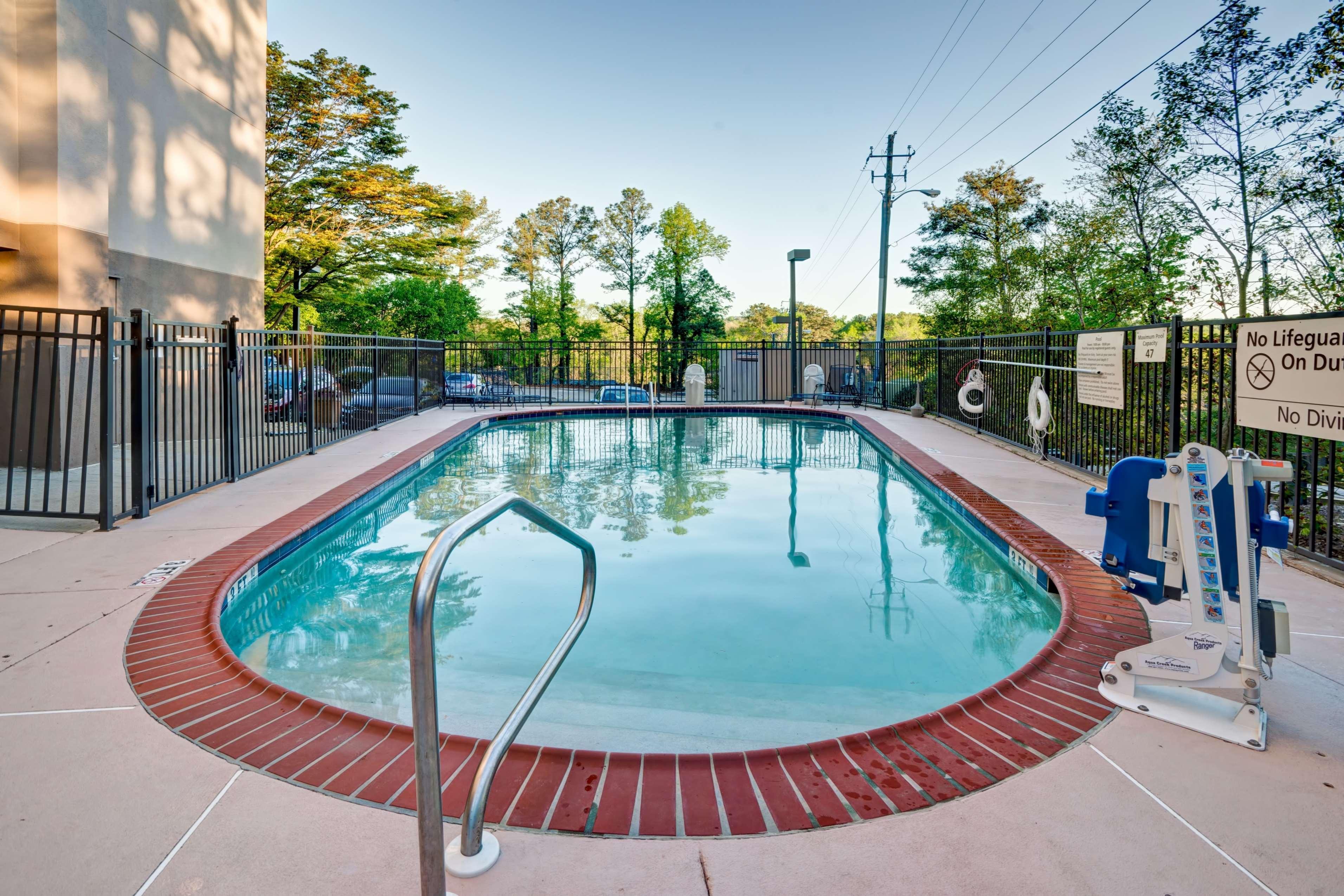 Hampton Inn Birmingham/Mountain Brook Extérieur photo