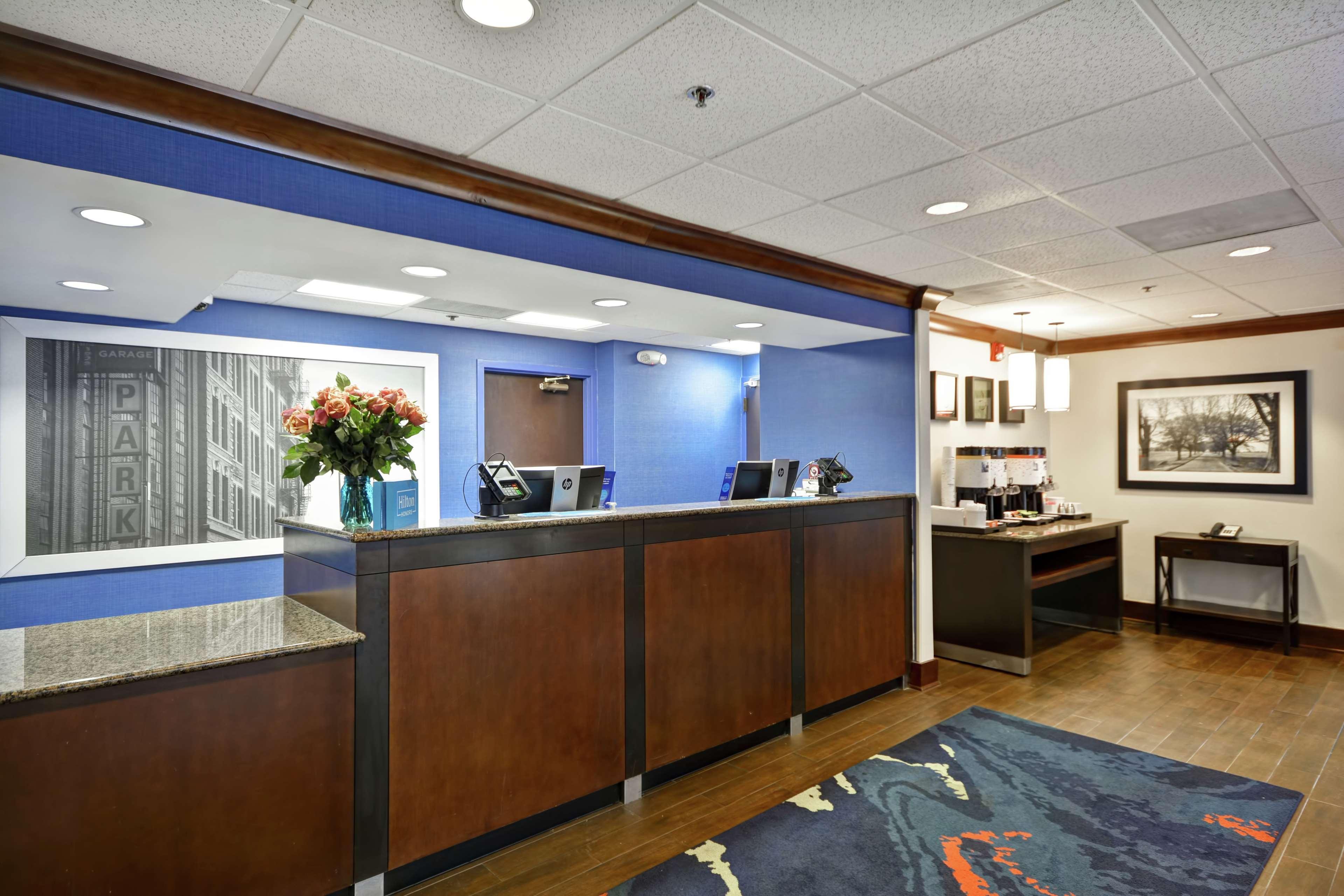 Hampton Inn Birmingham/Mountain Brook Extérieur photo