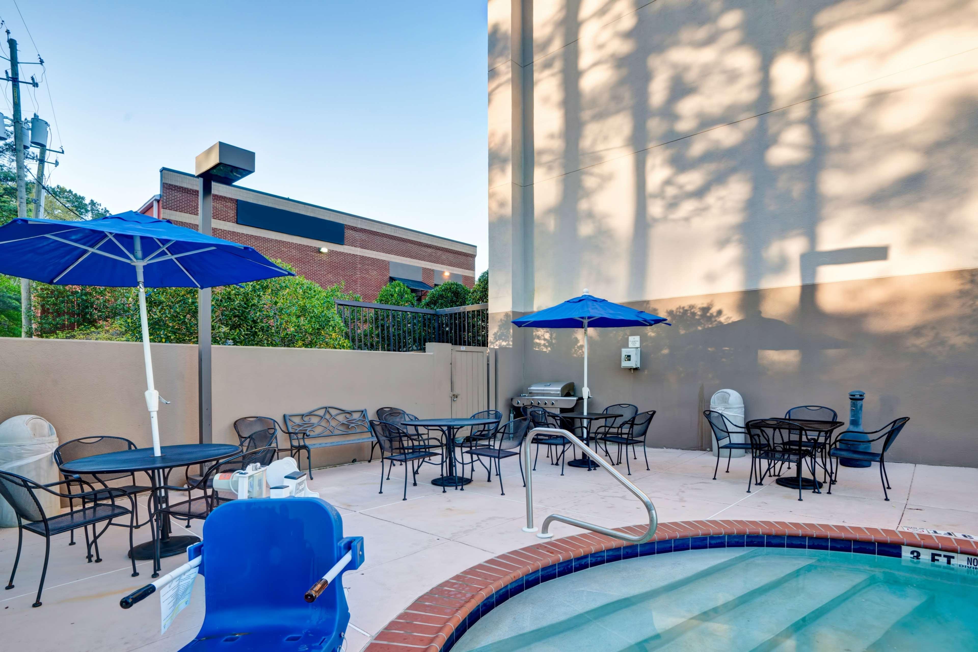 Hampton Inn Birmingham/Mountain Brook Extérieur photo