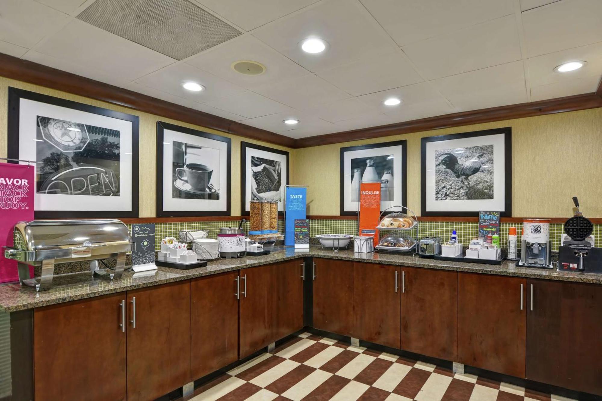 Hampton Inn Birmingham/Mountain Brook Extérieur photo